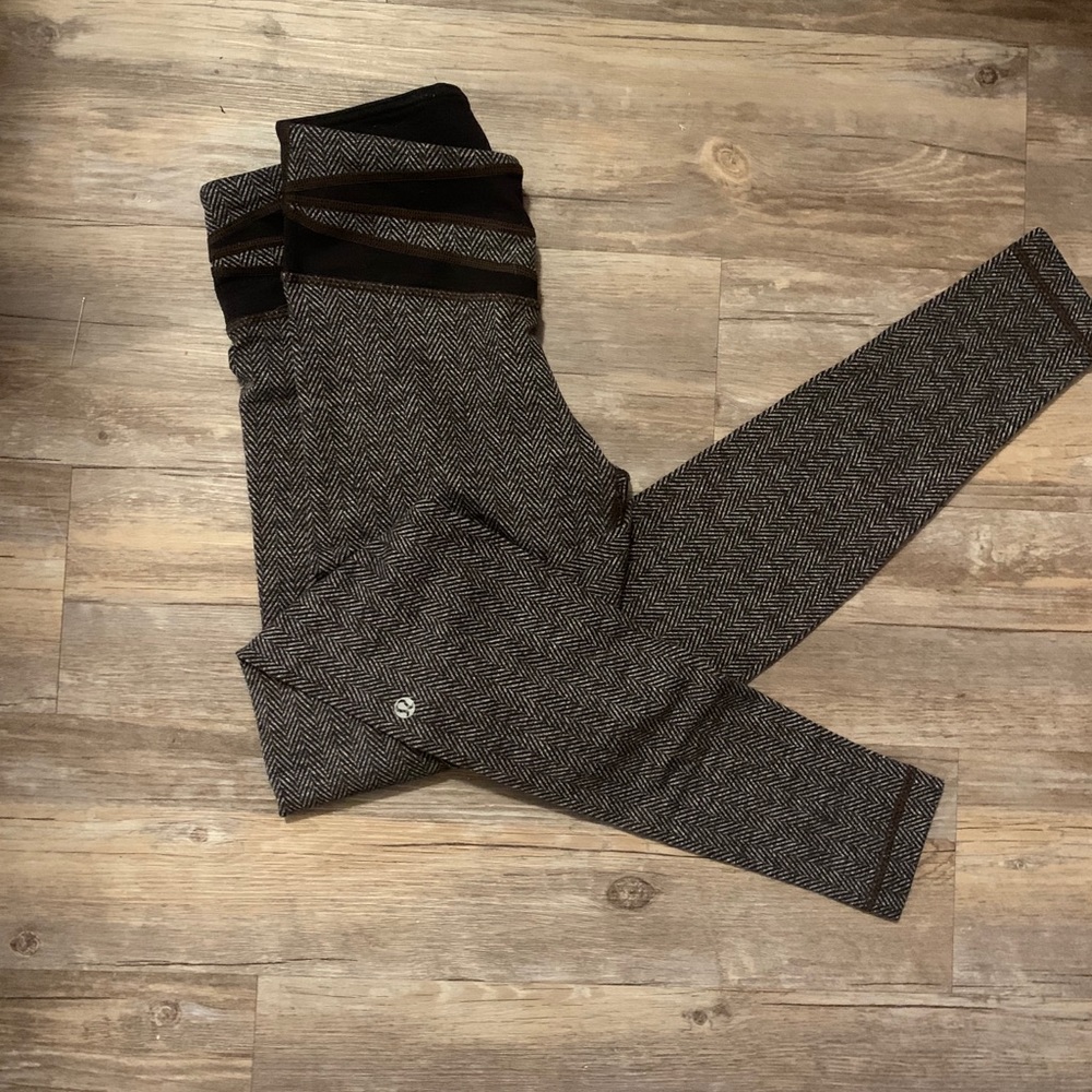 Size 2-4 Lululemon Legging